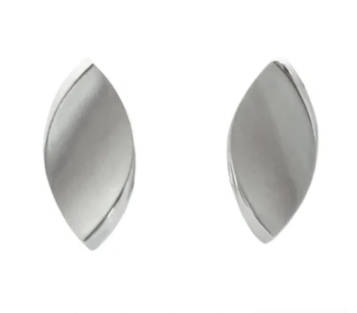 Sterling SilverLeaf Shaped Design Matte Earrings